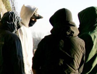 Ti facciamo nero. Anzi, bianco