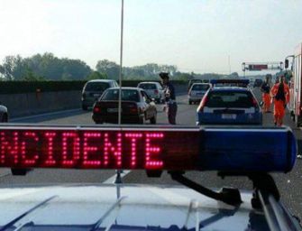 A1, traffico e incidenti: rallentamenti tra Parma e Reggio