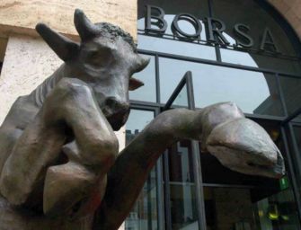 Lo spread schizza e sfonda quota 330