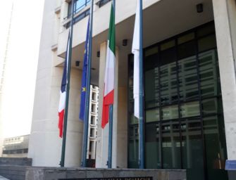 Lega a Bonaccini: da subito più restrizioni