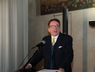 Rave Modena, Muzzarelli: il decreto? Servono leggi chiare e applicabili. Il diritto di manifestare va garantito