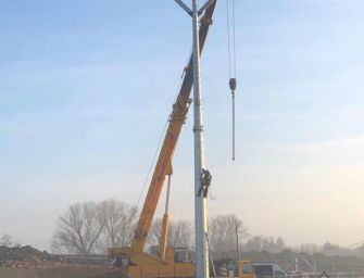 Arena Campovolo, arrivano i pali della luce. Il sindaco: presto realtà