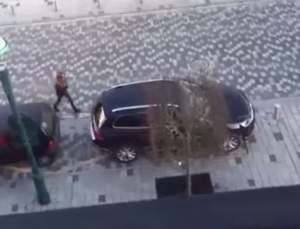 Correggio. Cattivi rapporti di vicinato, marito e moglie gli rigano l’auto