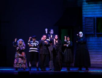 La famiglia Addams sul palcoscenico del Valli