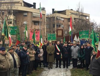 Cavriago. Penne nere da tutta la regione per ricordare il generale Luigi Reverberi