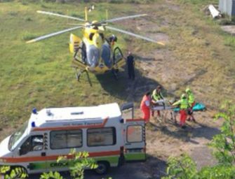 Agricoltore 54enne muore sotto trattore