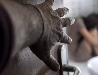 Bassa Reggiana. Picchiavano mogli e figli minorenni, arrestati tre “mariti padroni”