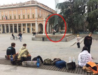 Salati se la prende con gli skateboard: incivili che scorrazzano sui monumenti