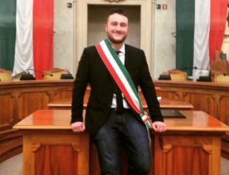 De Lucia: da oggi fascisti fuori da sale civiche