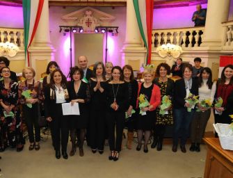 Festa della donna, 7 reggiane premiate in Sala del Tricolore