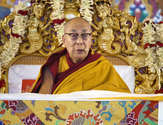 Dalai Lama in ospedale per una infezione polmonare