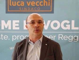 Reggio. Giovedì in piazza Prampolini la festa di chiusura di Luca Vecchi