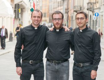 Reggio, il vescovo Camisasca ordina 3 diaconi in Ghiara