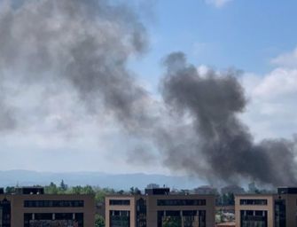 Reggio. Incendio all’ex magazzino Conad in Gardenia