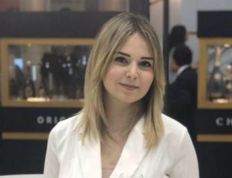 Manghi (Fdi), scarpa pulita con maglietta antifascista: “Un gesto elegante”