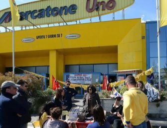 Mercatone Uno fallito, 1.800 a casa sui social