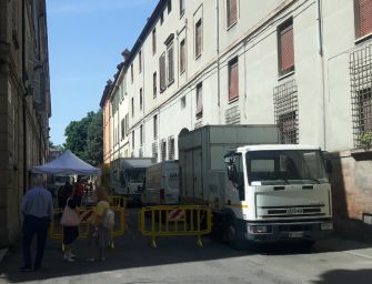 Cinema. In centro storico a Reggio si gira “La Guerra è finita”, chiusa via Jodi