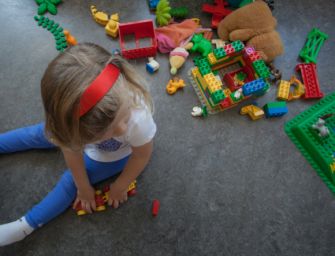 Nido e scuole d’infanzia di Reggio e Modena riaprono da lunedì