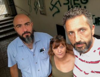 Guastalla, svastiche e minacce sul muro della casa della segretaria del Pd Rossana Gombia