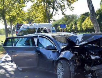 Schianto a Cervia: ferita famiglia di Scandiano. Grave bimbo di 2 anni