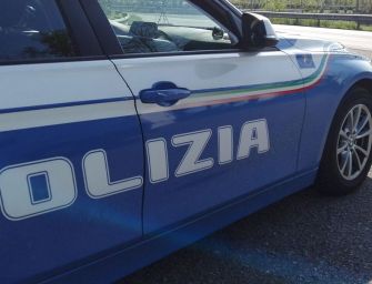 Reggio Emilia. Risponde a inserzione online e datore lavoro la molesta