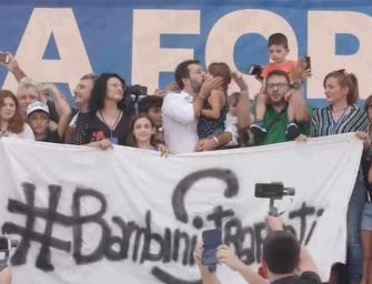 La bimba portata a Pontida non è di Bibbiano