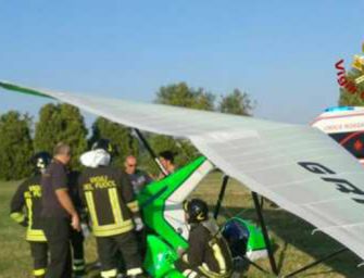 Schianto in deltaplano, muore 62enne pilota reggiano