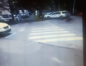 Pedalando verso il centro lungo viale Montegrappa