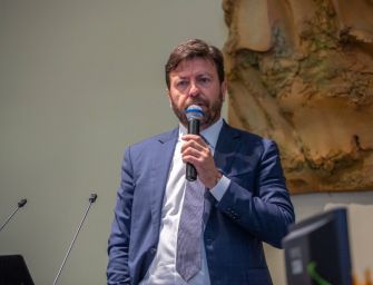 Confcooperative: la plastic tax scarica su imprese e lavoratori il costo della sostenibilità ambientale
