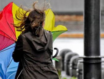 Pioggia e vento, in calo le temperature