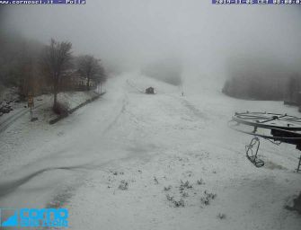 Cade la prima neve in Appennino