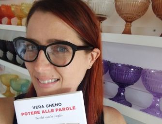 Reggio, per “Finalmente domenica” al teatro Valli “Potere alle parole” con Vera Gheno