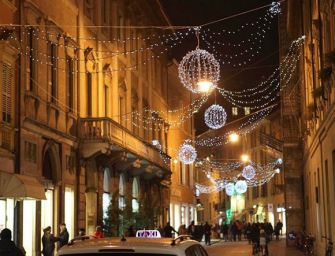 Chiudono sempre più negozi, il centro storico di Reggio è al collasso