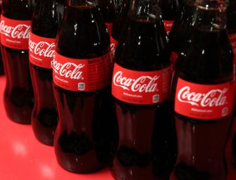 Coca-Cola: forse filamenti vetro in lotti