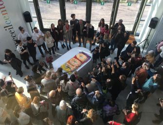 Reggio. Per ricordare Malaguzzi una torta con 100 candeline
