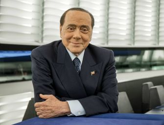 Berlusconi dona 10 milioni alla Lombardia