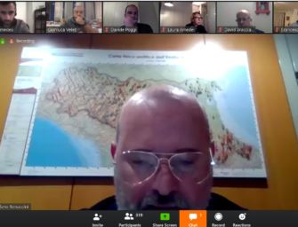 Bonaccini con 300 imprenditori on line