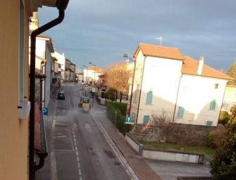 Reggio. Pulizia e sanificazione delle strade, un po’ di chiarezza