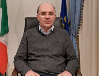 Reggio. Chiusi 3 parchi, strade sanificate