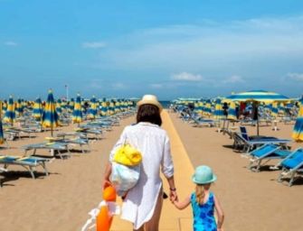 In Emilia si pensa a spiagge Covid free