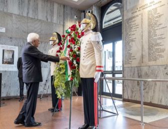 Strage Bologna. Mattarella dai familiari