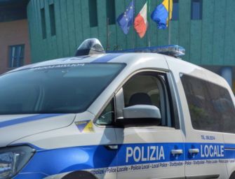 Covid-19, a Modena richiami alla sicurezza anche dagli altoparlanti della Polizia locale