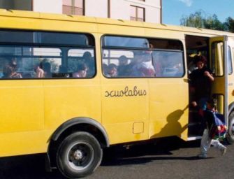 Scuolabus pieni per viaggi sotto 15 minuti