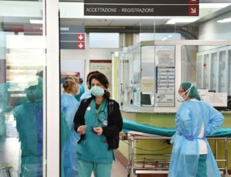 Covid, nuove regole per gli ospedali