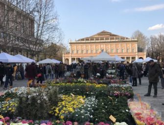 Reggio Emilia in fiore nel centro storico cittadino