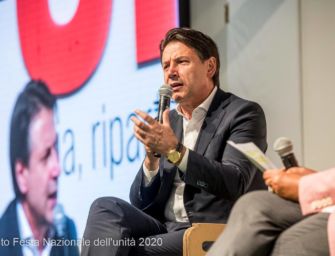 Conte a Modena, prima volta a una Festa dell’Unità: “Il centrodestra è unito, presentandosi divisi è impari”