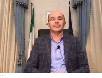 Reggio, lunedì 14 riparte la scuola. Il sindaco fa il punto