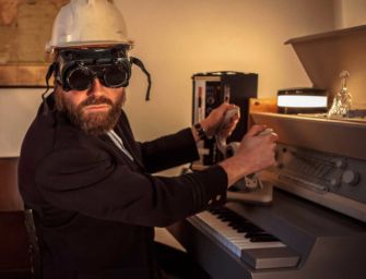 A Reggio Shaloma Locomotiva Orchestra, ma senza Bianconi