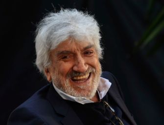 Morto nel giorno del suo 80esimo compleanno Gigi Proietti, una vita tra cinema e teatro