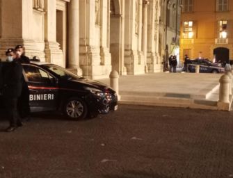 Reggio. Mancato rispetto norme anti-Covid, chiuso un bar sotto il Comune